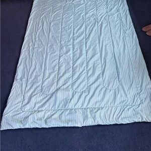 Mainstays Light Mint  Striped Comforter reversible, solid mint